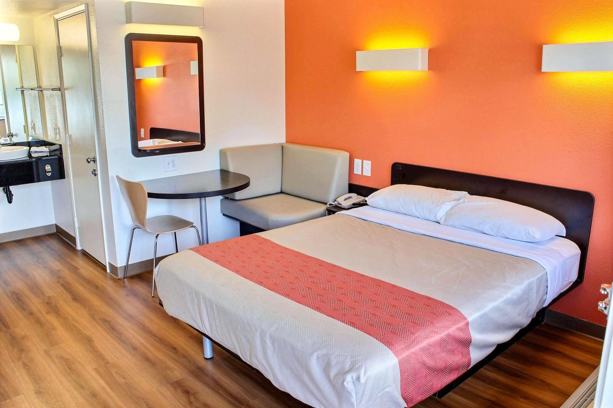 Motel 6-Paso Robles, Ca Εξωτερικό φωτογραφία